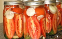 pomidory-v-zhele-obaldennye-v-litrovyh-bankah